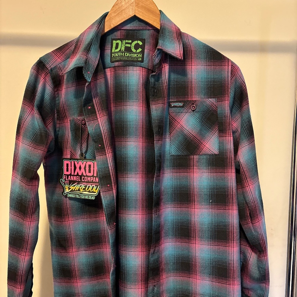 DIXXON youth XL shredded flannel with tag/sticker